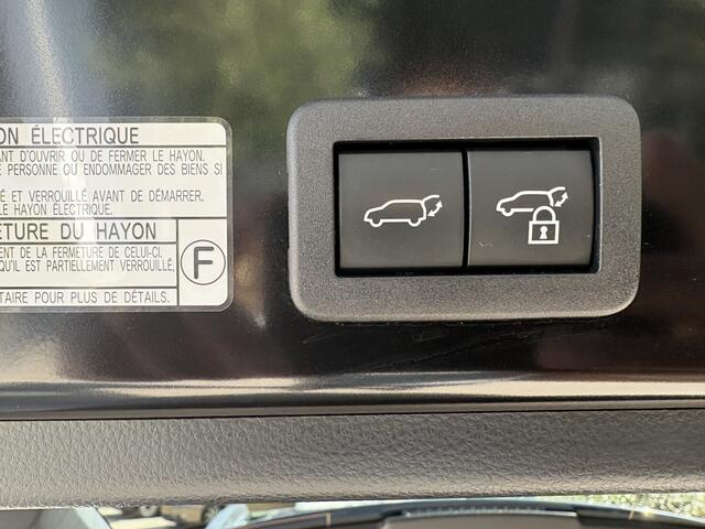 Toyota COROLLA Cross Hybrid 200 Style | Leer | Blindspot | Parkeersensoren