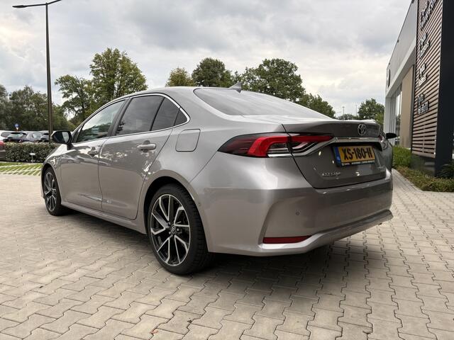 Toyota COROLLA 1.8 Hybrid Executive | Leer | All Seasons