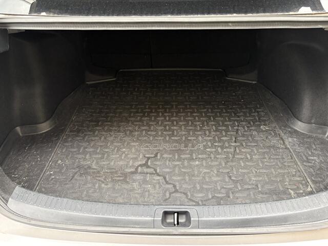 Toyota COROLLA 1.8 Hybrid Executive | Leer | All Seasons