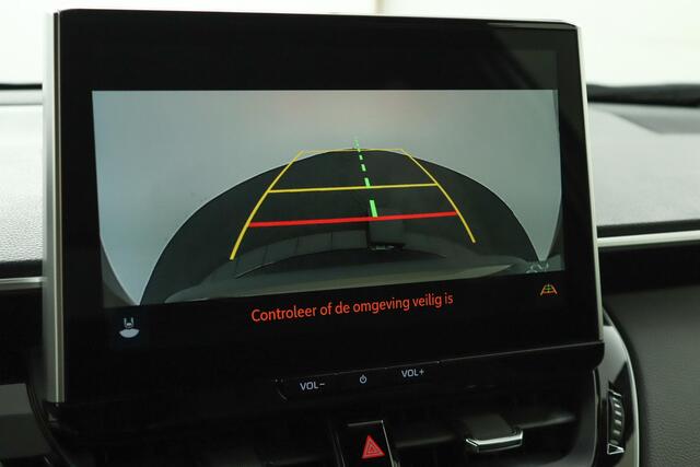 Toyota COROLLA Cross Hybrid 140 Dynamic | Demovoordeel! | Stoel / Stuur Verwarming | Parkeersensoren | Adaptieve Cruise Control |