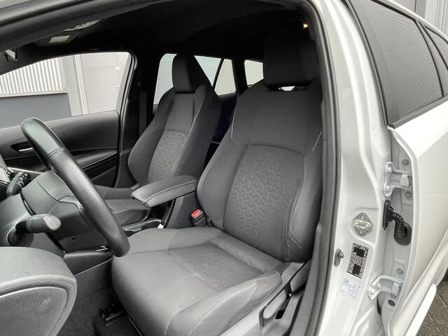 Toyota COROLLA Touring Sports 1.8 Hybrid Active | Grijs kenteken | stuur-, stoel- en voorruit verwarming | Lichtmetalen velgen | Apple/Android Navigatie |