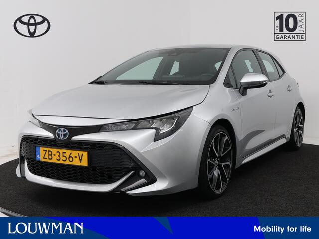 Toyota COROLLA 2.0 Hybrid First Edition | Navigatie | Trekhaak | Executive licht metalen velgen |