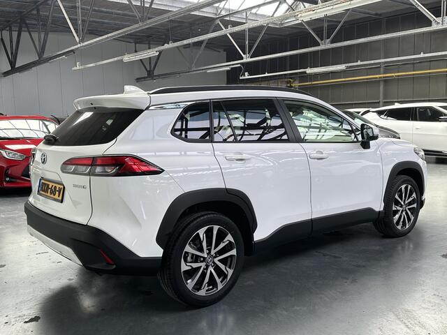 Toyota COROLLA Cross Hybrid 140 Dynamic edition Parkeersensoren, navigatie Apple CarPlay/Android Auto, elektr. achterklep, adaptieve cruise control, keyless