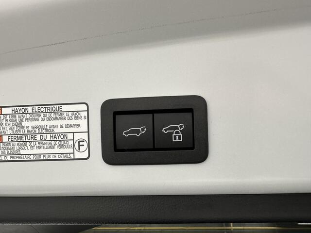 Toyota COROLLA Cross Hybrid 140 Dynamic edition Parkeersensoren, navigatie Apple CarPlay/Android Auto, elektr. achterklep, adaptieve cruise control, keyless