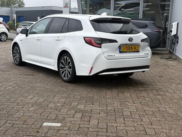Toyota COROLLA Touring Sports 1.8 Hybrid Dynamic
