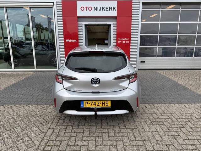 Toyota COROLLA 1.8 Hybrid Business *Met Trekhaak!*