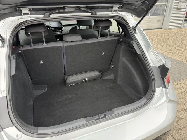 Toyota COROLLA 1.8 Hybrid Business *Met Trekhaak!*