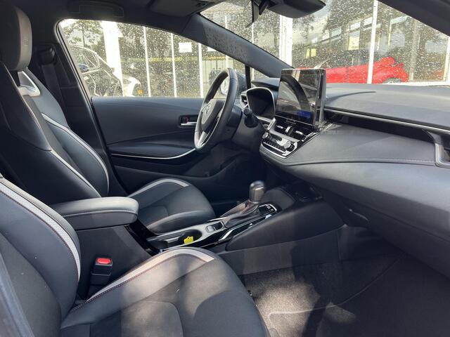 Toyota COROLLA Touring Sports Hybrid 140 GR Sport | Trekhaak | Stoelverwarming | Keyless entry