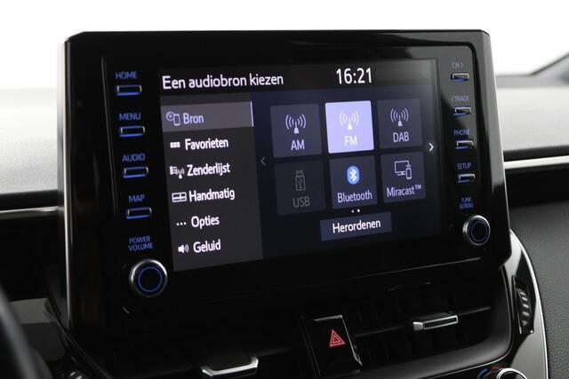 Toyota COROLLA 1.8 Hybrid Dynamic | Stoelverwarming | Keyless | Apple carplay Android auto |