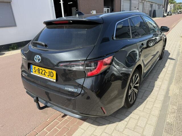 Toyota COROLLA Touring Sports 1.8 Hybrid Business Plus bj. 2023 BTW auto Nieuwe Yokohama All Season banden, accu en remmen voor (schijven en blokken).