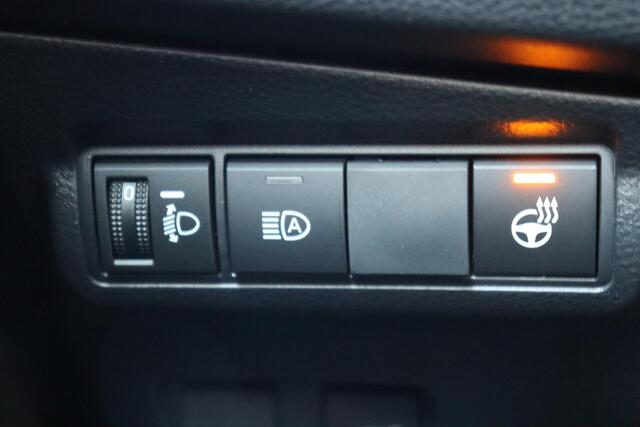 Toyota COROLLA Cross Dynamic Demo korting € 3.475! Snel rijden.