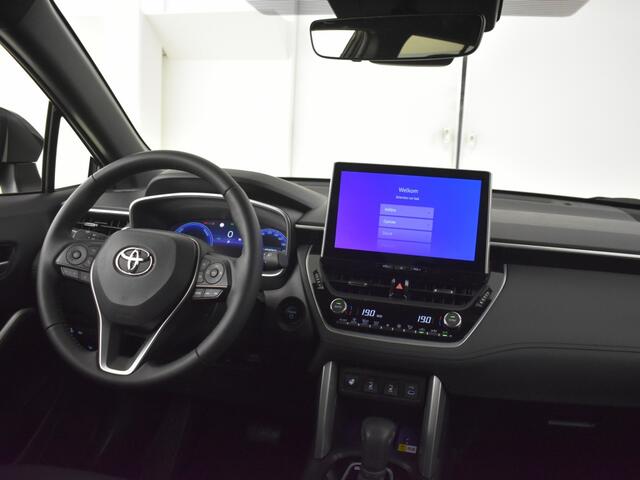 Toyota COROLLA Cross Hybrid 200 Style | BSM | Parkeersensoren V + A | Keyless