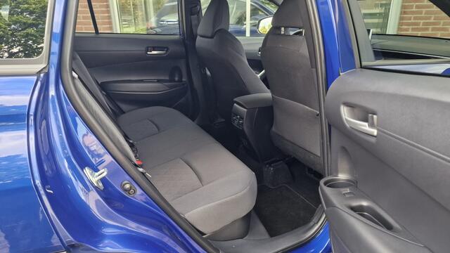 Toyota COROLLA Cross Hybrid 140 Style, Stoel & Stuur verw, Trekhaak, Bearlock, 5 Jaar Toyota Garanti