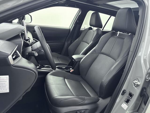 Toyota COROLLA Cross Hybrid 200 Executive VOL! | Pano | JBL | Blindspot | Voorruit-Stuur-Stoelverwarming | Parkeersensoren V+A |