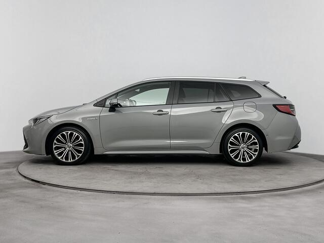 Toyota COROLLA Touring Sports 2.0 Hybrid Style | Voorruit-Stuur-Stoelverwarming | Blindspot | Parkeersensoren V+A |