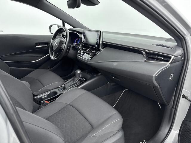 Toyota COROLLA Touring Sports 2.0 Hybrid Style | Voorruit-Stuur-Stoelverwarming | Blindspot | Parkeersensoren V+A |