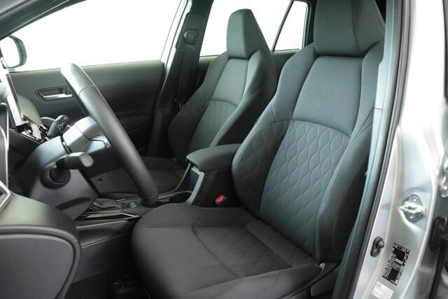 Toyota COROLLA Cross Hybrid 140 Style Limited, BSM, Parkeersensoren Stuur & Stoelverwarming, BSM, Sensoren!