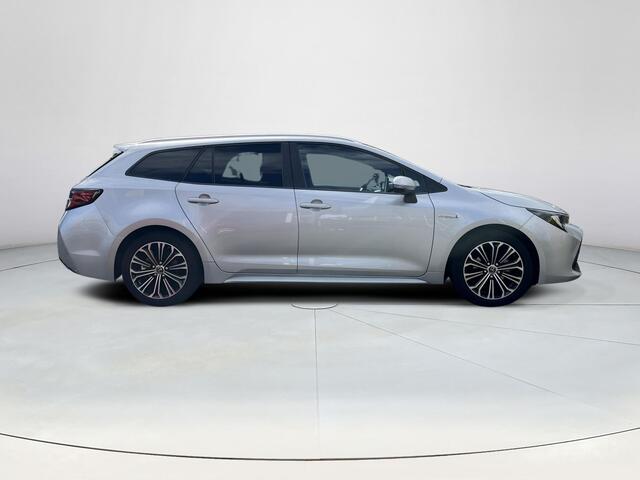 Toyota COROLLA Touring Sports 1.8 Hybrid Dynamic | Trekhaak | Carplay | Stoelverwarming | Licht metalen velgen |