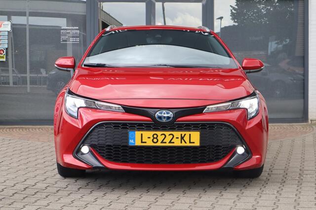 Toyota COROLLA Touring Sports 1.8 Hybrid Dynamic Trekhaak | All Seasons | Carplay | Stoelverwarming