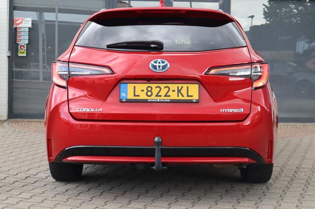 Toyota COROLLA Touring Sports 1.8 Hybrid Dynamic Trekhaak | All Seasons | Carplay | Stoelverwarming