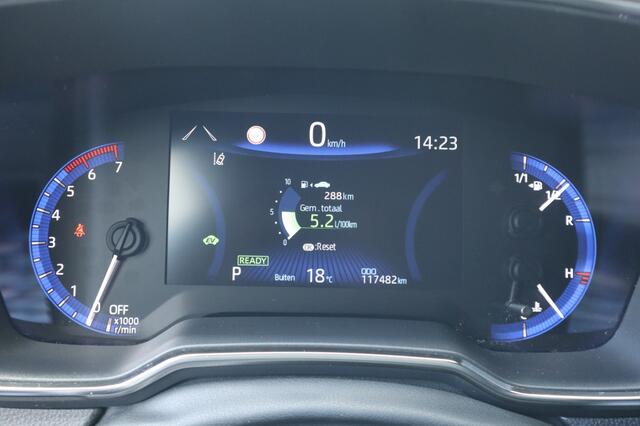 Toyota COROLLA Touring Sports 1.8 Hybrid Dynamic Trekhaak | All Seasons | Carplay | Stoelverwarming