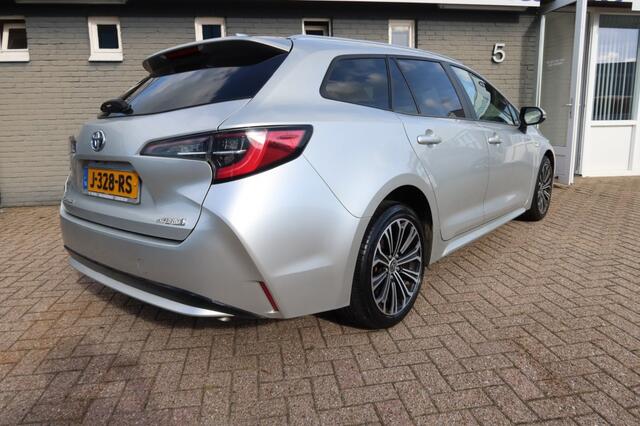 Toyota COROLLA 1.8 HYBRID DYNAMIC