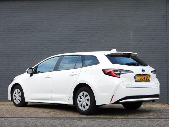 Toyota COROLLA Touring Sports 1.8 Hybrid Comfort 1e EIGENAAR! CARPLAY/ANDROID! CAMERA! CLIMA! CRUISE! BLUETOOTH!