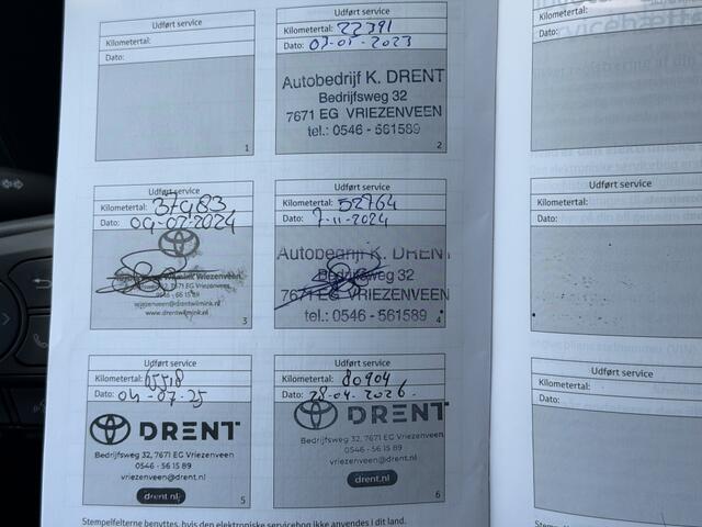 Toyota COROLLA Touring Sports 1.8 Hybrid | Bi-Tone | Trekhaak | HUD | Dealer Onderhouden |