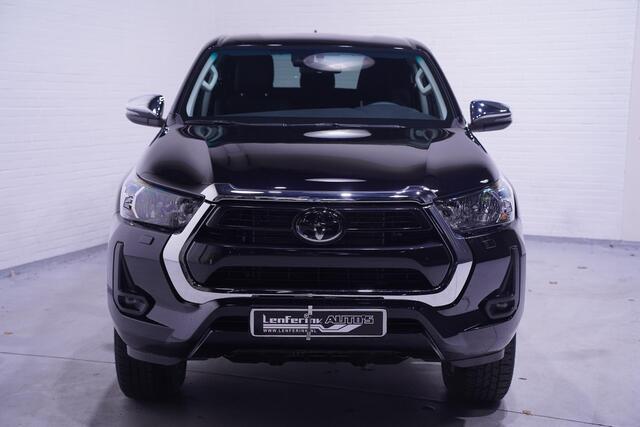 Toyota HI-LUX Hilux 2.4 D4-D 150 pk 4x4 Automaat Grijs Kenteken BPM Vrij, Camera, Apple Carplay, 17" LMV, Cruise control, 2-Zits