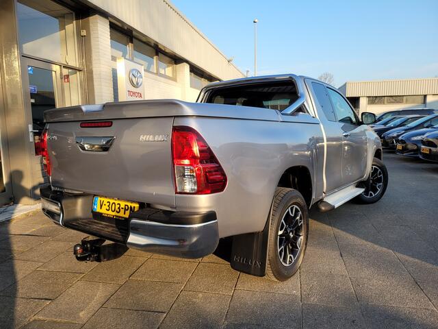 Toyota HI-LUX HiLux 2.4 D-4D-F Xtra Cab Professional 4WD | Leder | Cruise | Dealer onderhouden