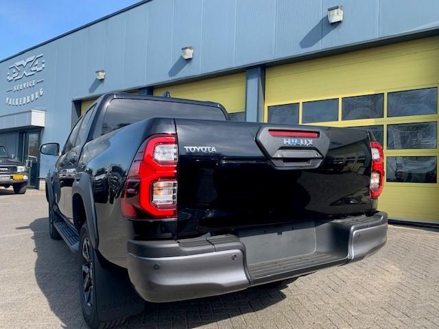 Toyota HI-LUX HiLux 2.8 D-4D Double Cab Hybrid Invincible