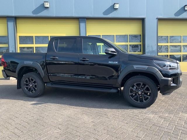 Toyota HI-LUX HiLux 2.8 D-4D Double Cab Hybrid Invincible