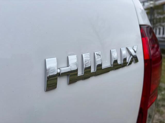 Toyota HI-LUX Hilux 2.4 D-4D Comfort 4x4 1.5Cab NIEUW 3500KG Trekgewicht BPM VRIJ