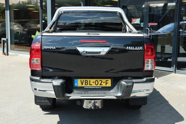 Toyota HI-LUX 2.4 D-4D DUBBEL CABIN EXECUTIVE BE TREKKER A/T 5 SITZ 4WD VAN