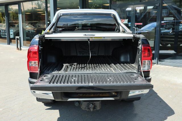 Toyota HI-LUX 2.4 D-4D DUBBEL CABIN EXECUTIVE BE TREKKER A/T 5 SITZ 4WD VAN