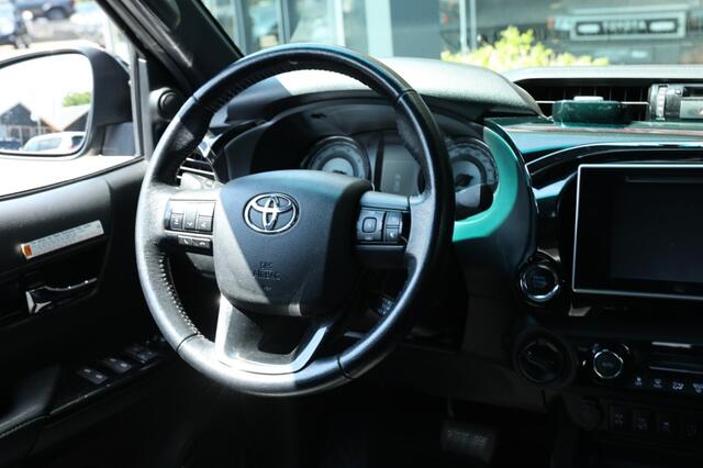 Toyota HI-LUX 2.4 D-4D DUBBEL CABIN EXECUTIVE BE TREKKER A/T 5 SITZ 4WD VAN