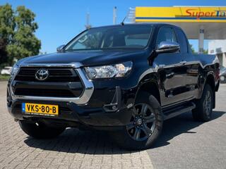 toyota-hi-lux-2.4-4d-xtra-cab-profe