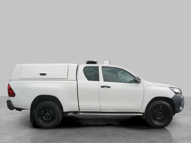Toyota HI-LUX Hilux 2.4 D-4D Xtra Cab Cool Comfort