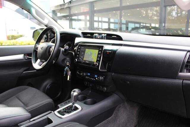 Toyota HI-LUX HiLux 2.8 D-4D Xtra Cab Professional premium Automaat | Rijklaar | Hardtop | Navi | Apple/Android | Trekhaak | PDC | Camera