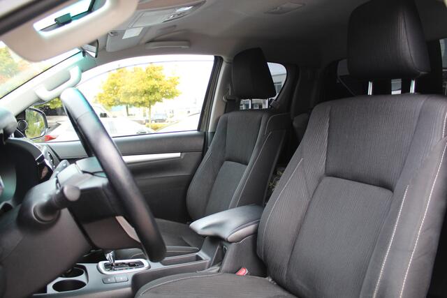 Toyota HI-LUX HiLux 2.8 D-4D Xtra Cab Professional premium Automaat | Rijklaar | Hardtop | Navi | Apple/Android | Trekhaak | PDC | Camera