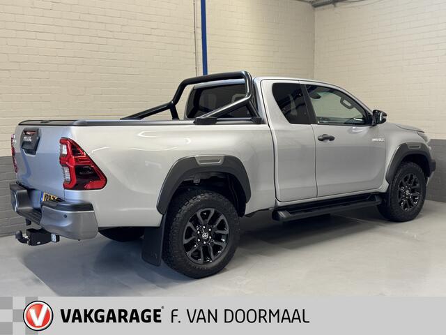 Toyota HI-LUX HiLux 2.8 D-4D Xtra Cab Invincible 204pk Automaat