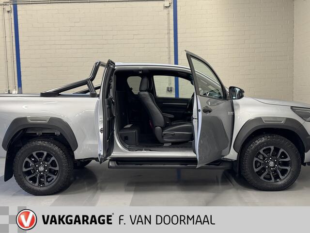Toyota HI-LUX HiLux 2.8 D-4D Xtra Cab Invincible 204pk Automaat