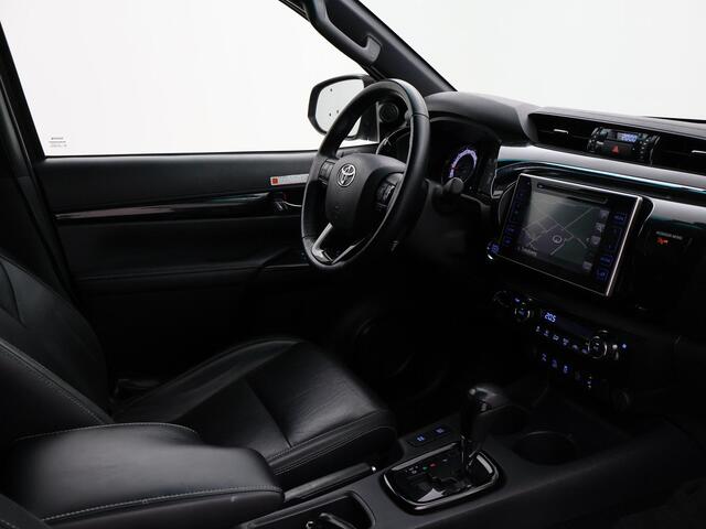 Toyota HI-LUX HiLux 2.4 D-4D AUT. 4X4 DOUBLE CAB EXECUTIVE ORIG. NL *41.151 KM* + ADAPTIVE CRUISE | CAMERA | STOELVERW. | NAVIGATIE