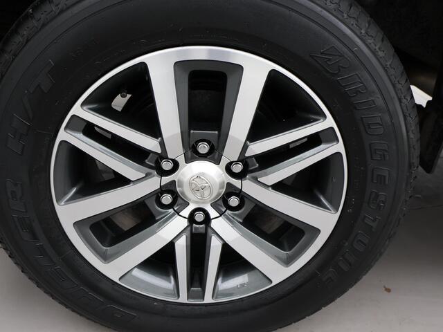 Toyota HI-LUX HiLux 2.4 D-4D AUT. 4X4 DOUBLE CAB EXECUTIVE ORIG. NL *41.151 KM* + ADAPTIVE CRUISE | CAMERA | STOELVERW. | NAVIGATIE