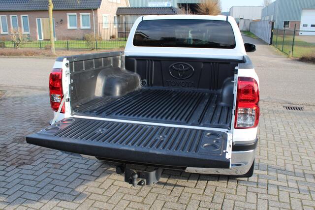 Toyota HI-LUX HiLux 2.4 D-4D-F 150PK E6 Aut. Double Cab Professional 4x4 incl.BPM ? Camera ? 4WD