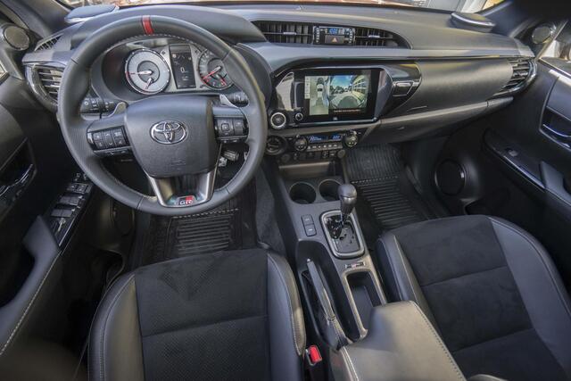 Toyota HI-LUX HiLux 2.8 D-4D Double Cab GR Sport