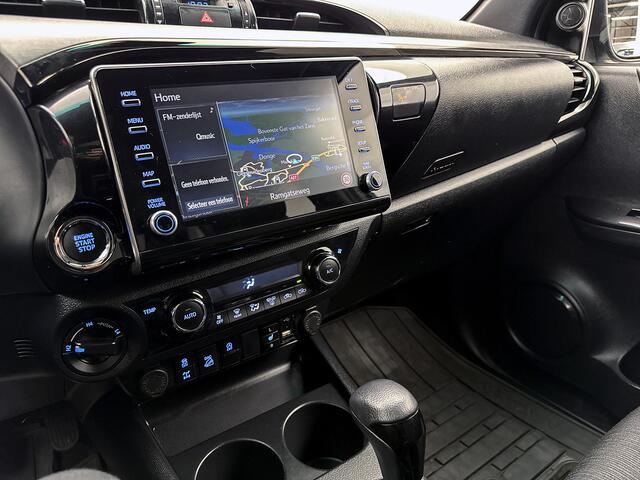 Toyota HI-LUX HiLux 2.8 D-4D Xtra Cab Invincible 204pk Adaptieve cruisecontrol Trekhaak Navigatie Camera Stoelverwarming