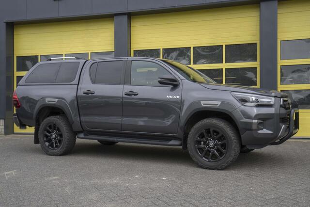 Toyota HI-LUX HiLux 2.8 D-4D Double Cab Invincible