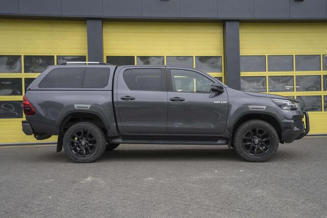 Toyota HI-LUX HiLux 2.8 D-4D Double Cab Invincible