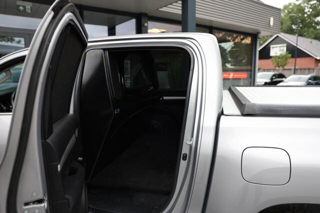 Toyota HI-LUX 2.4 D-4D DUBBEL CABIN PROFESSIONAL A/T 2 ZITS 4WD VAN